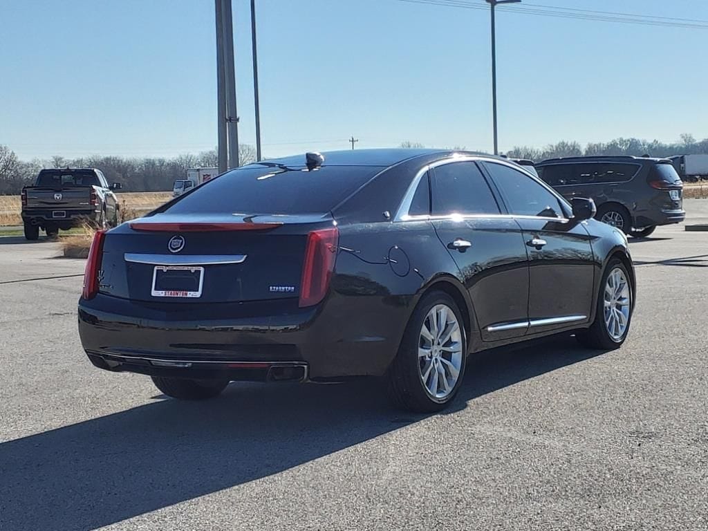Used 2015 Cadillac XTS Luxury Collection with VIN 2G61N5S35F9255822 for sale in Staunton, IL