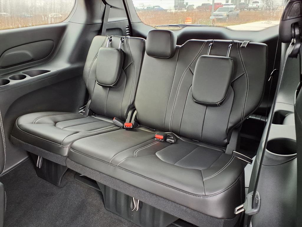 2026 Chrysler Voyager LX - Photo 28