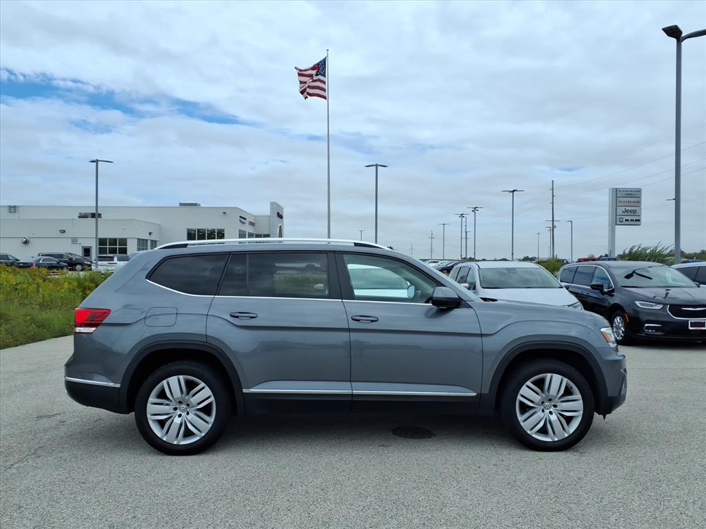 Used 2019 Volkswagen Atlas SEL with VIN 1V2MR2CA4KC541379 for sale in Staunton, IL
