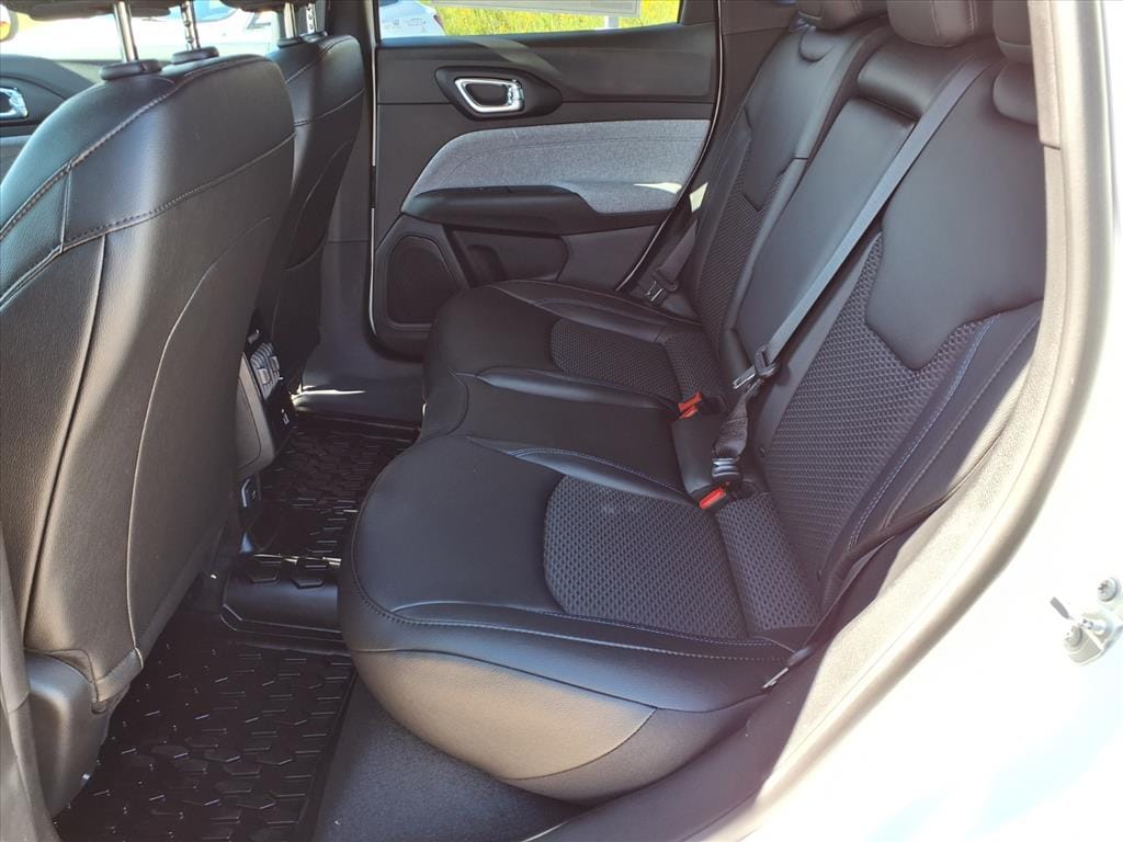 2025 Jeep Compass Latitude - Photo 27