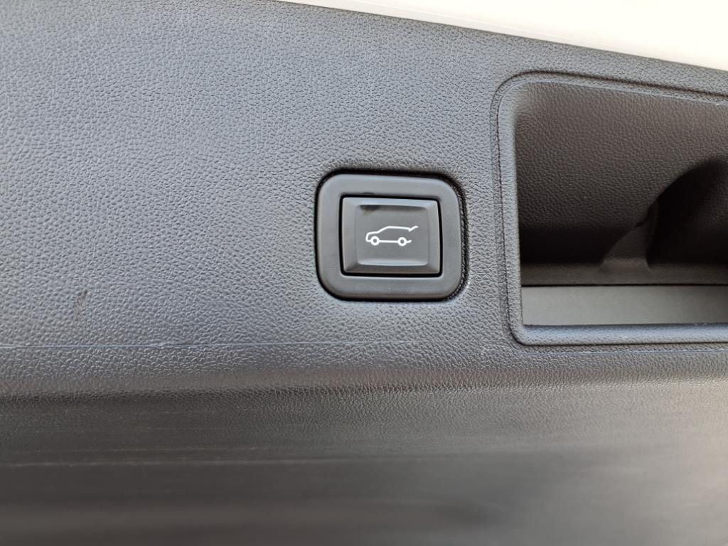2023 GMC Terrain SLE - Photo 28