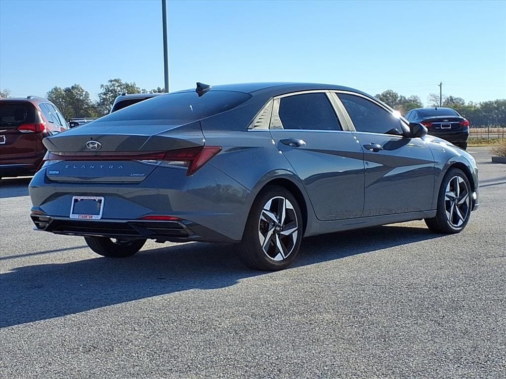 Used 2023 Hyundai Elantra Limited Sedan