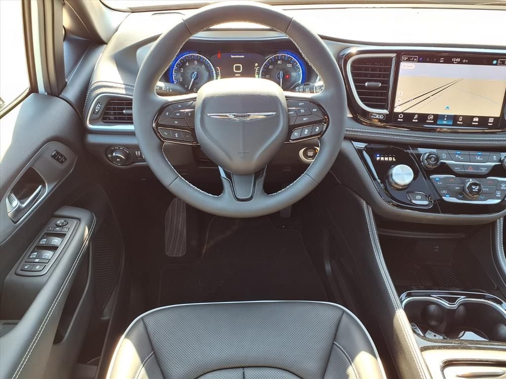 New 2026 Chrysler Pacifica LIMITED Wagon