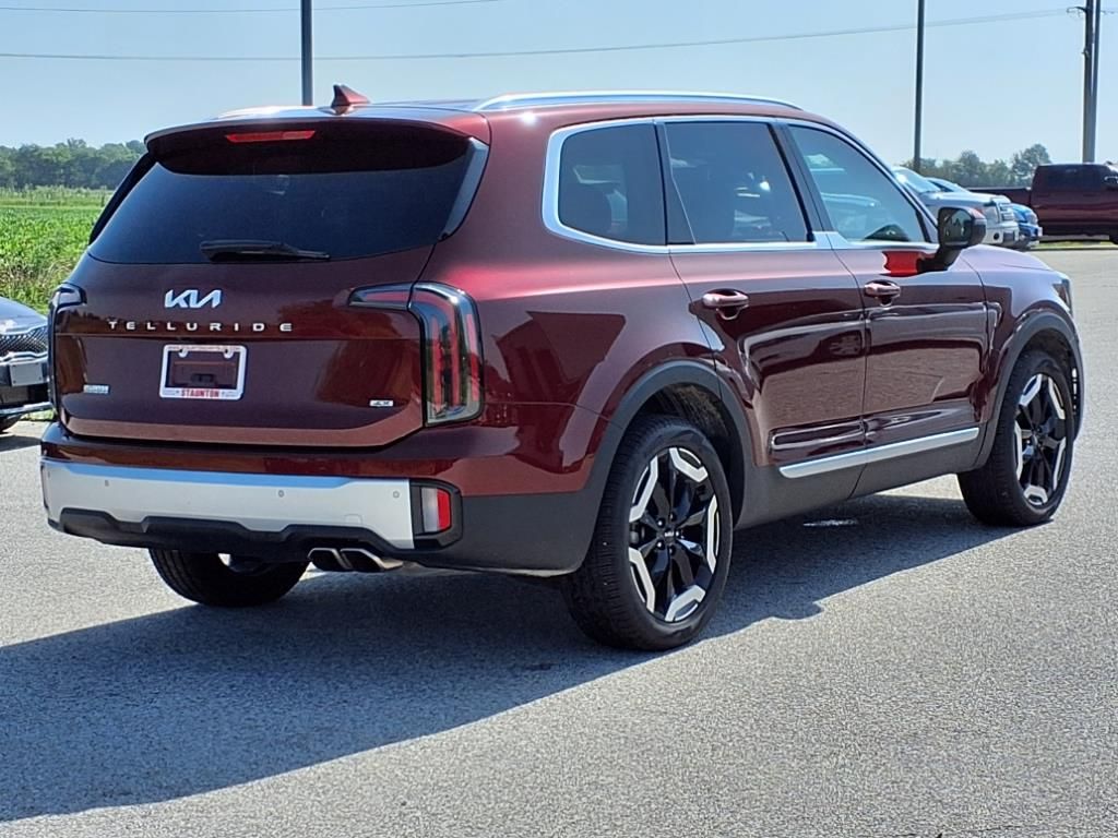 2024 Kia Telluride EX photo 2