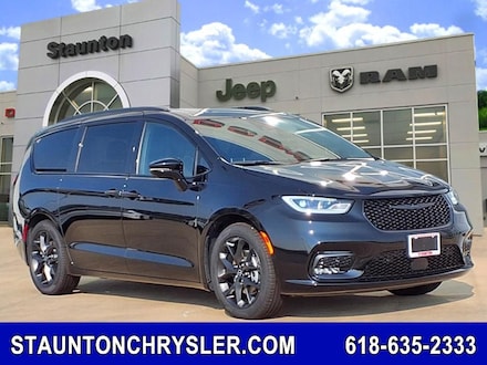 2025 Chrysler Pacifica LIMITED Passenger Van