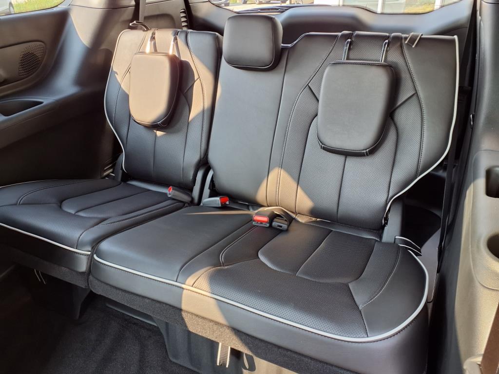 2025 Chrysler Pacifica Limited - Photo 27