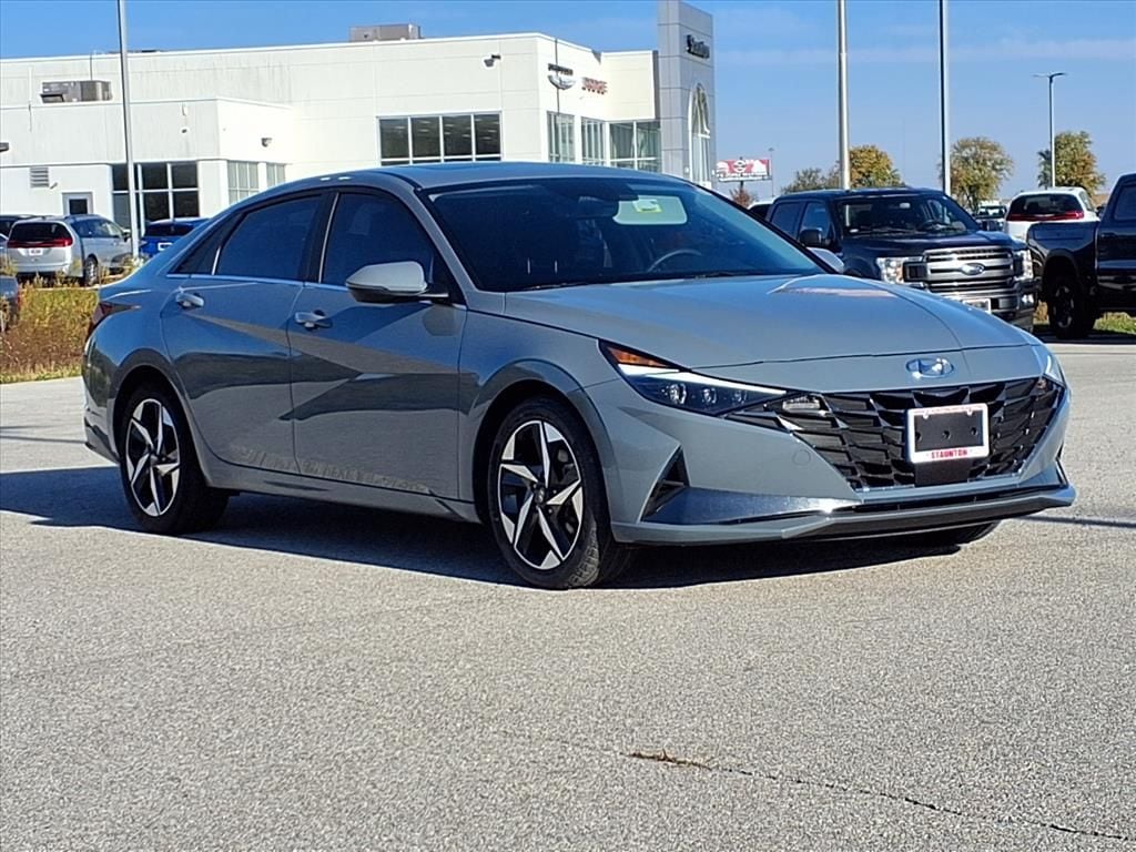 Used 2023 Hyundai Elantra Limited Sedan