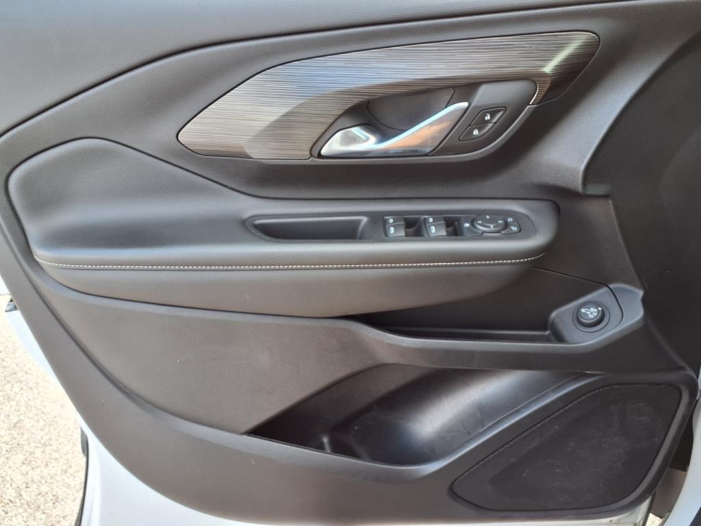 2023 GMC Terrain SLE - Photo 22