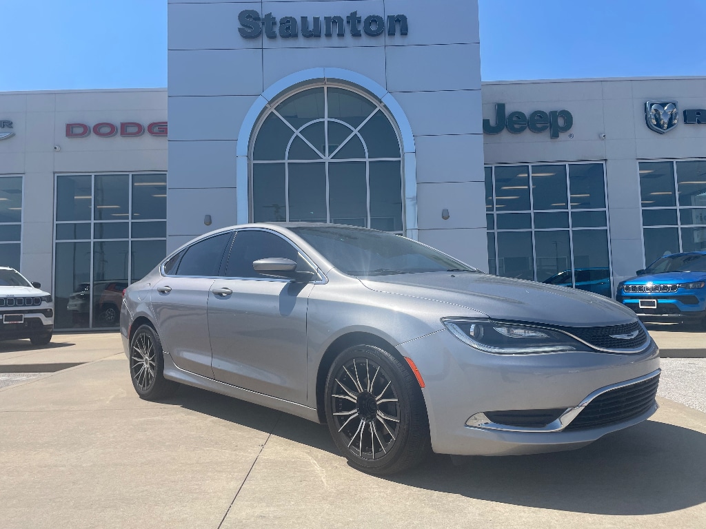 2016 Chrysler 200