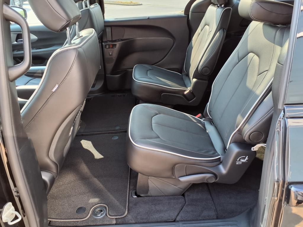 2025 Chrysler Pacifica Limited - Photo 26