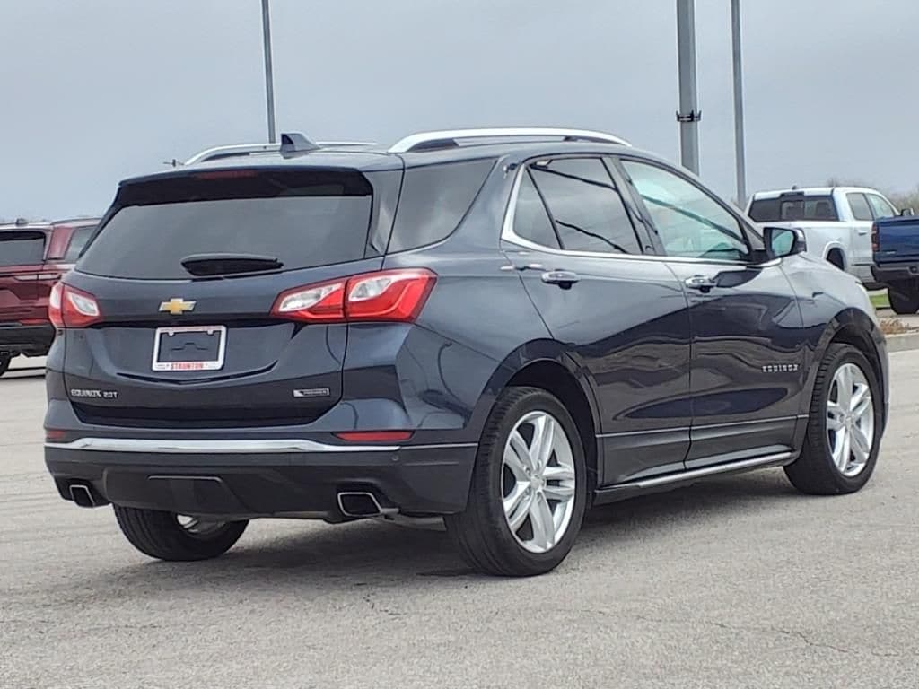 Used 2018 Chevrolet Equinox Premier with VIN 3GNAXNEX5JS560620 for sale in Staunton, IL