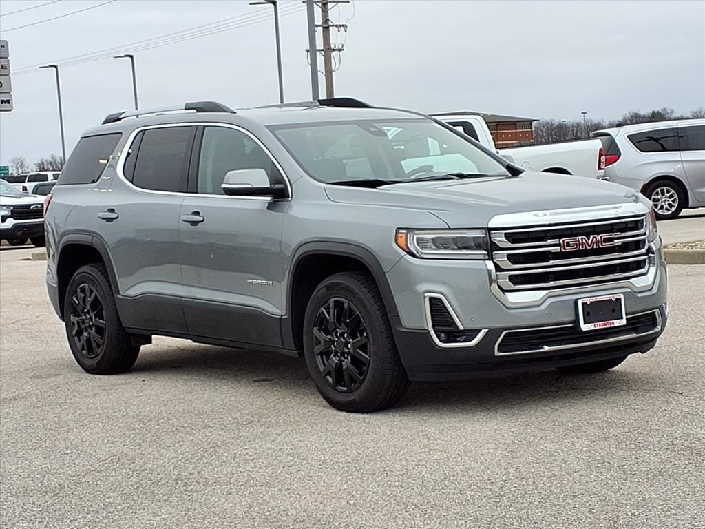 2023 GMC Acadia SLT's photo