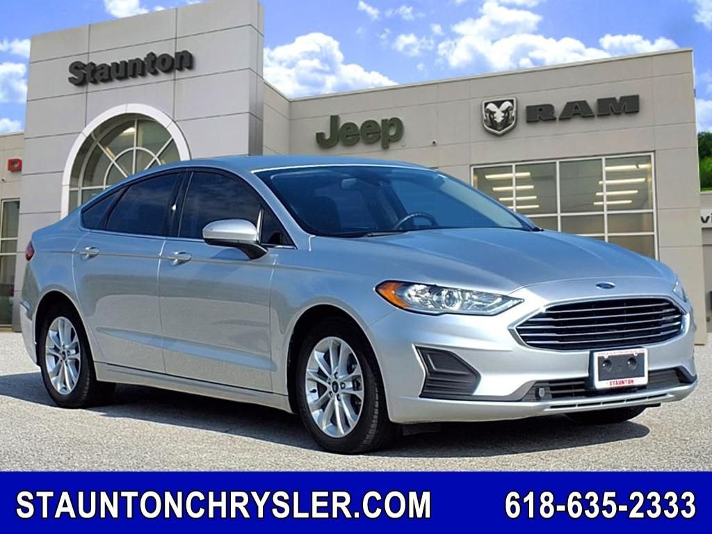 Used 2019 Ford Fusion SE Sedan