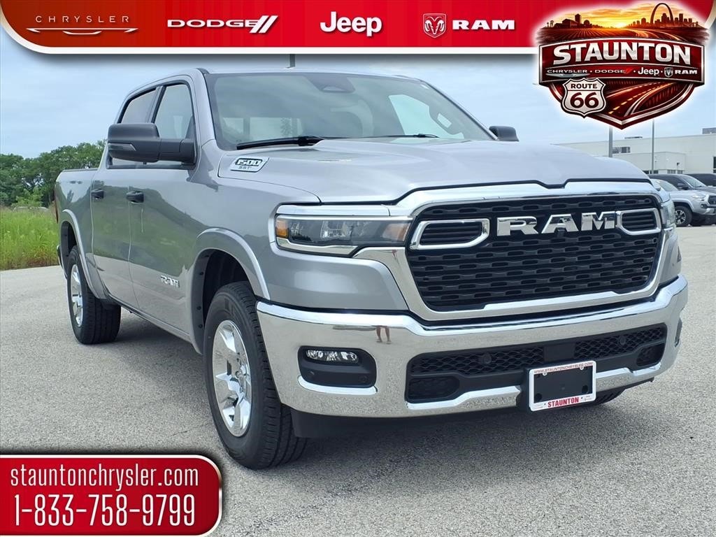 2025 RAM 1500 Big Horn/Lone Star 4x4 Crew Cab 5'7's photo