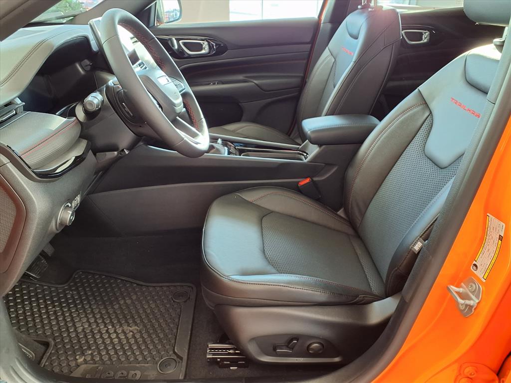 2026 Jeep Compass Trailhawk - Photo 25