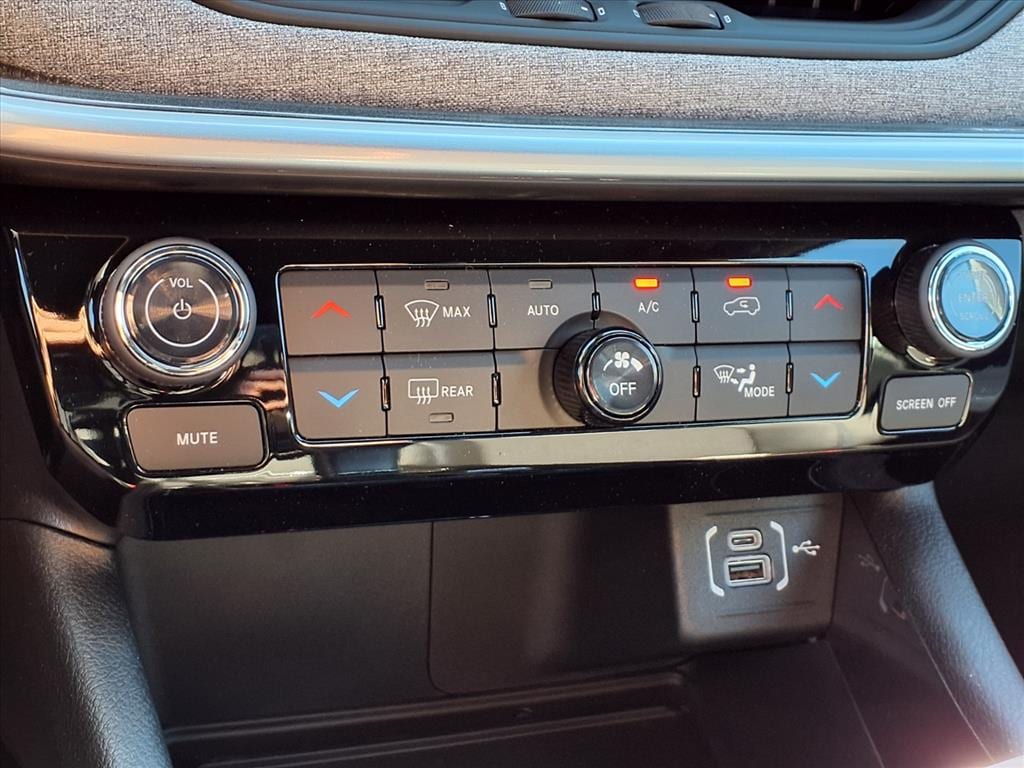 2025 Jeep Compass Latitude - Photo 11