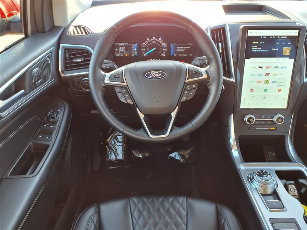 Used 2024 Ford Edge Titanium Sport Utility