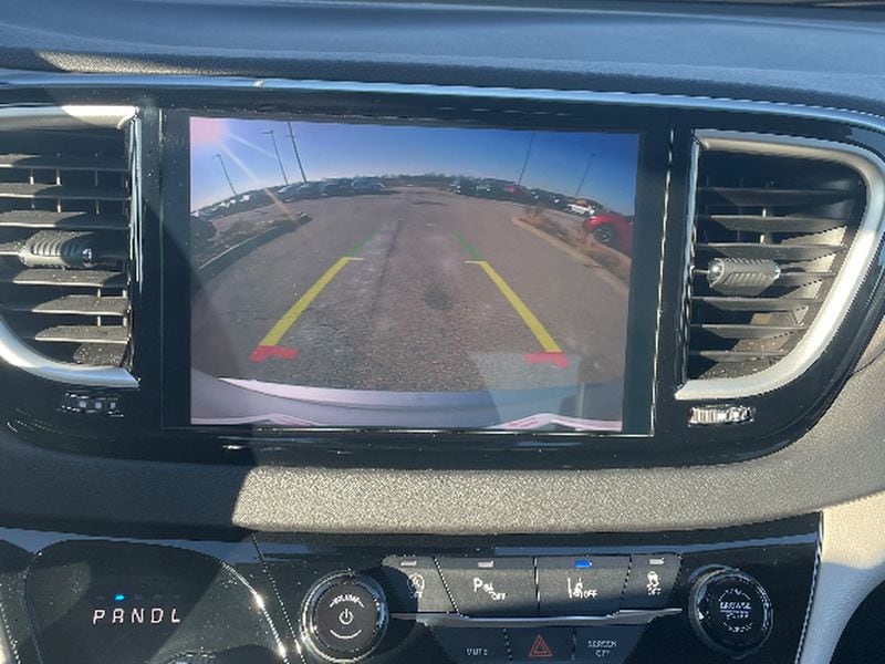 2024 Chrysler Pacifica Touring L's photo