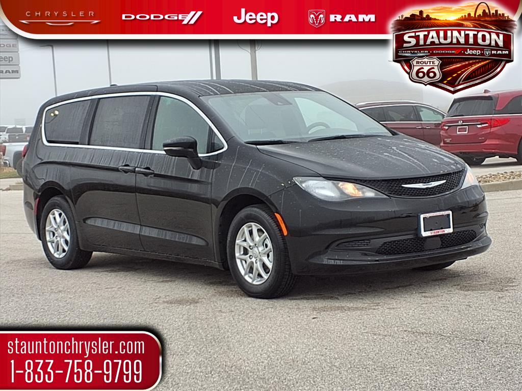 2026 Chrysler Voyager LX's photo