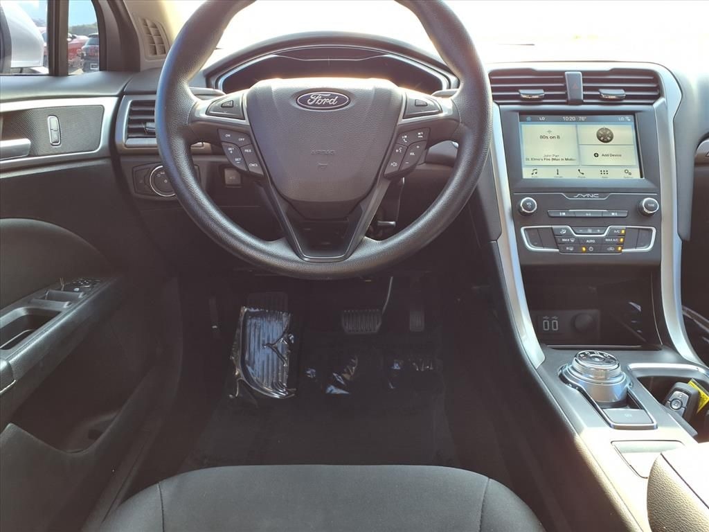 Used 2019 Ford Fusion SE Sedan