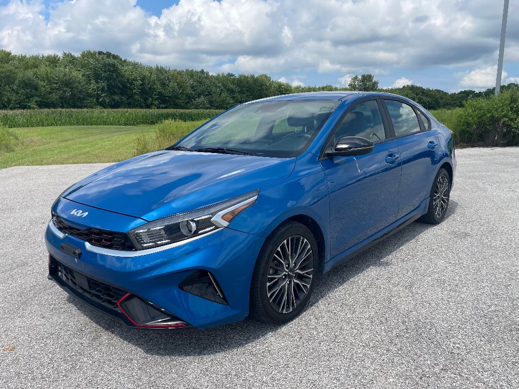 2022 Kia Forte GT-Line photo 4