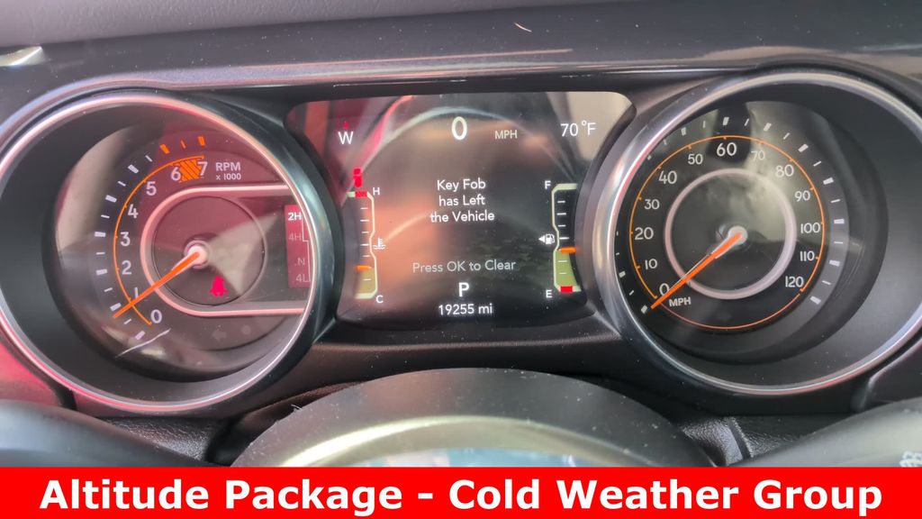 2023 Jeep Wrangler 4-Door Sahara Altitude - Photo 19