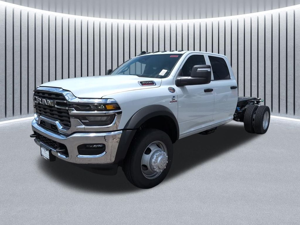 2026 RAM 4500 Tradesman 4X4 Crew Cab DRW 173" WB's photo