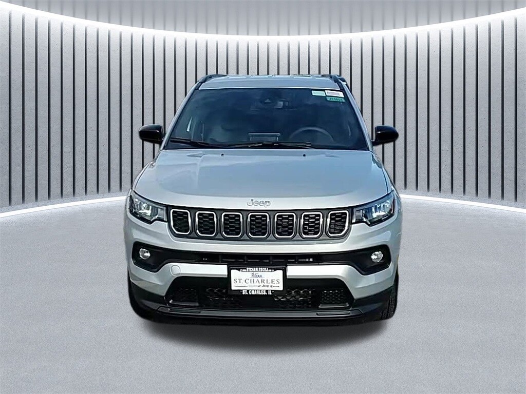 2025 Jeep Compass Latitude photo 2