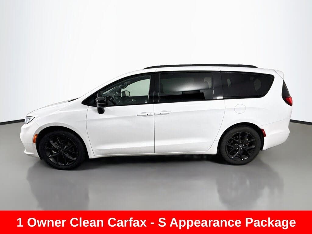Used 2025 Chrysler Pacifica Limited Van Passenger Van