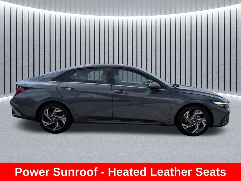 Used 2025 Hyundai Elantra Limited Sedan