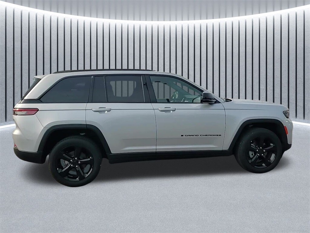 2024 Jeep Grand Cherokee Altitude X photo 4