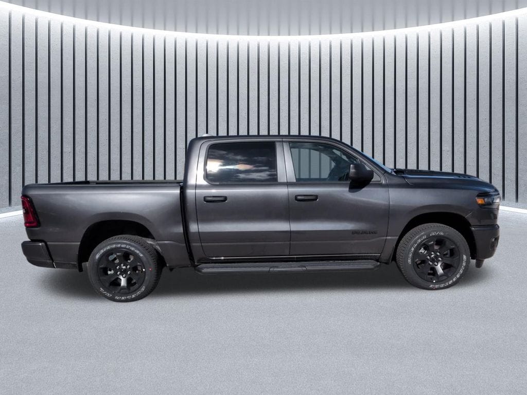 New 2026 Ram 1500 EXPRESS CREW CAB 4X4 5'7 BOX Pickup