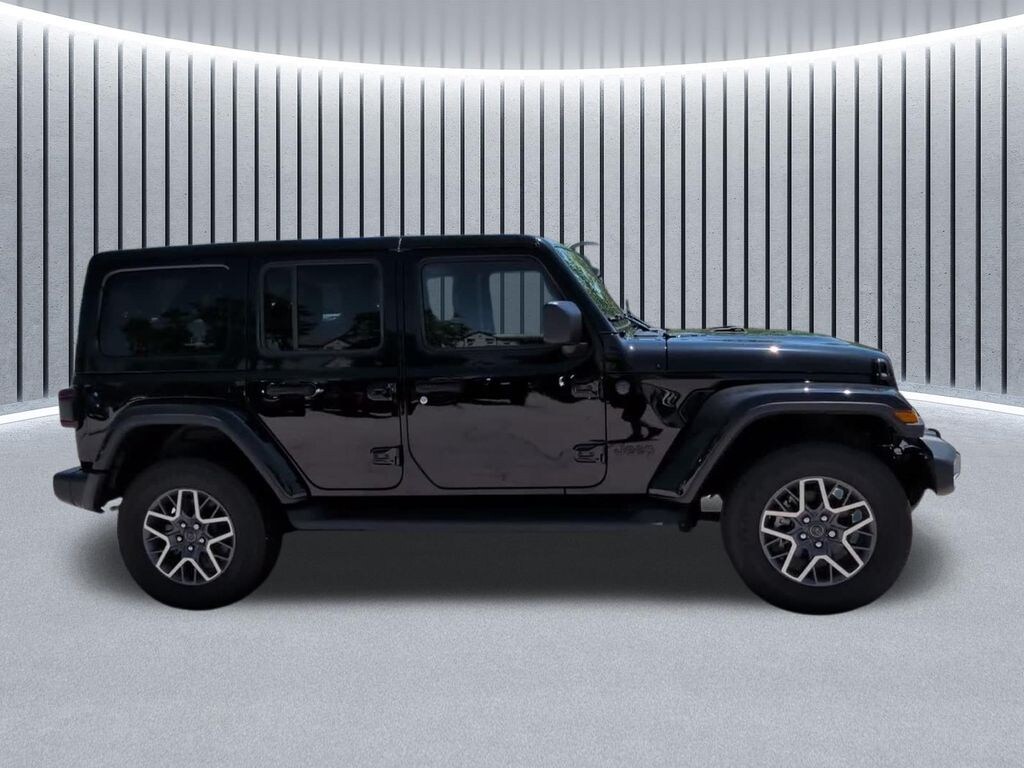 New 2025 Jeep Wrangler 4-DOOR SAHARA Sport Utility