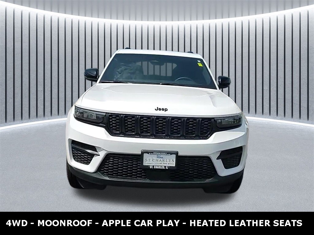 2023 Jeep Grand Cherokee Laredo photo 2