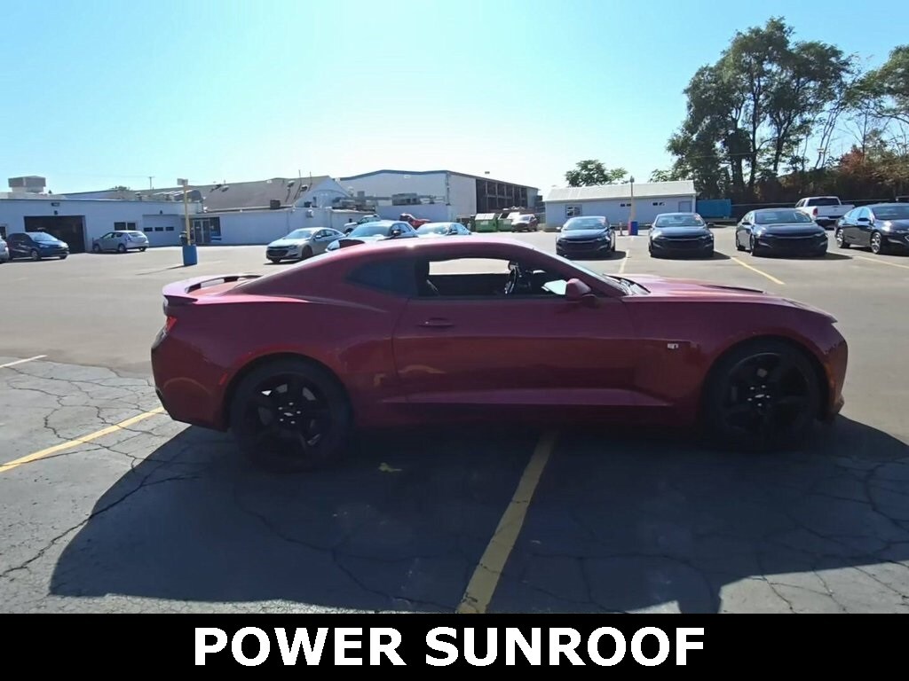 2016 Chevrolet Camaro 1SS photo 2