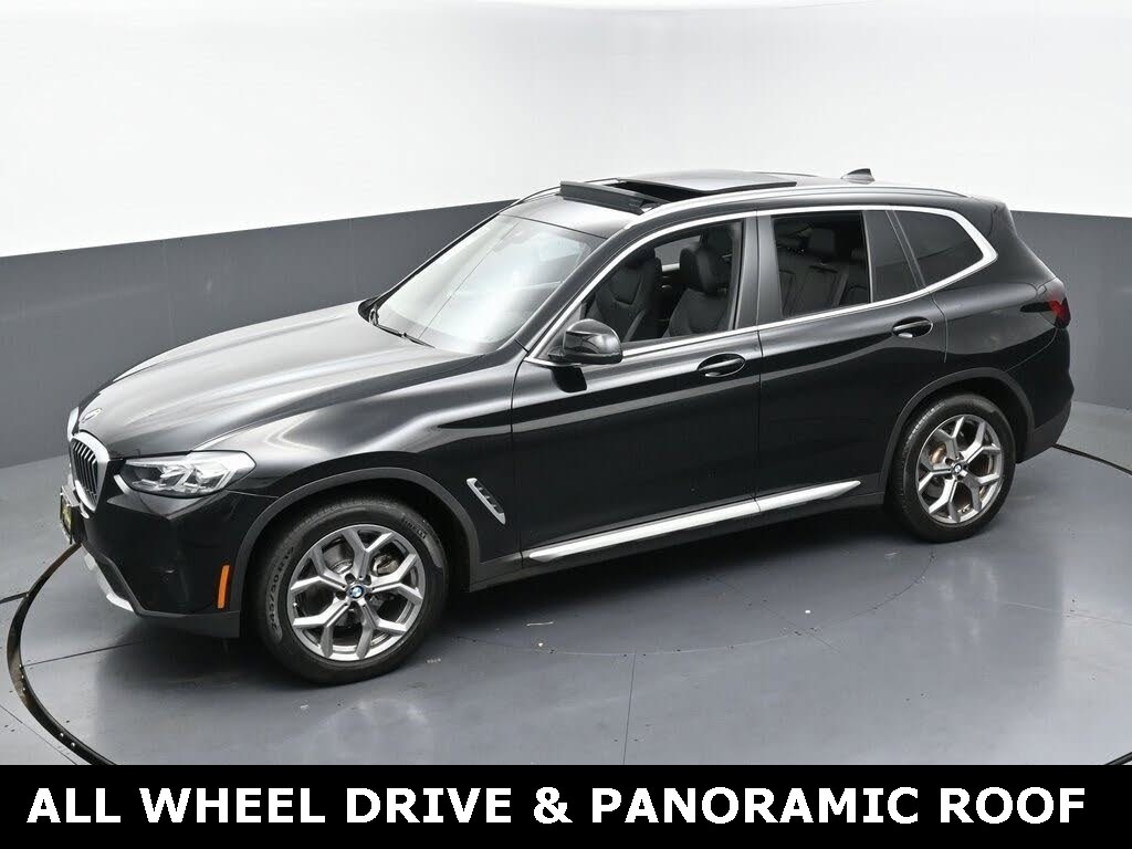 2023 BMW X3 30i's photo