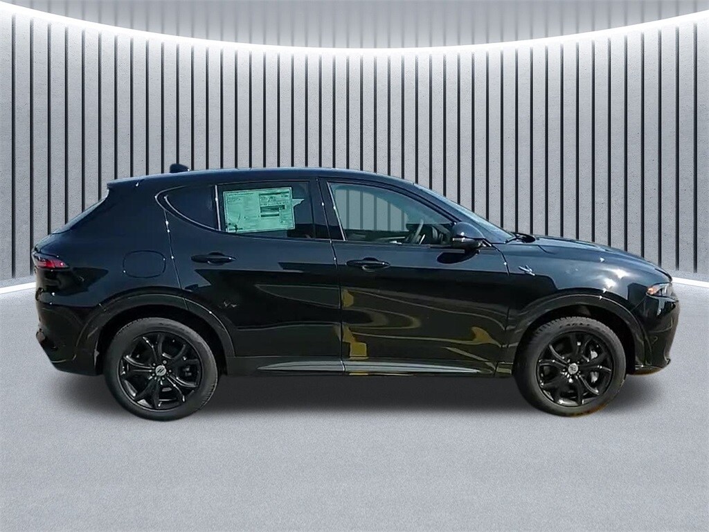 2024 Dodge Hornet R/T Plus photo 4