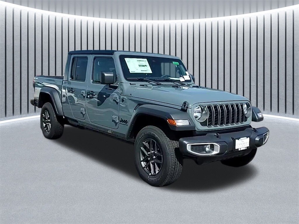 2025 Jeep Gladiator Sport S photo 3