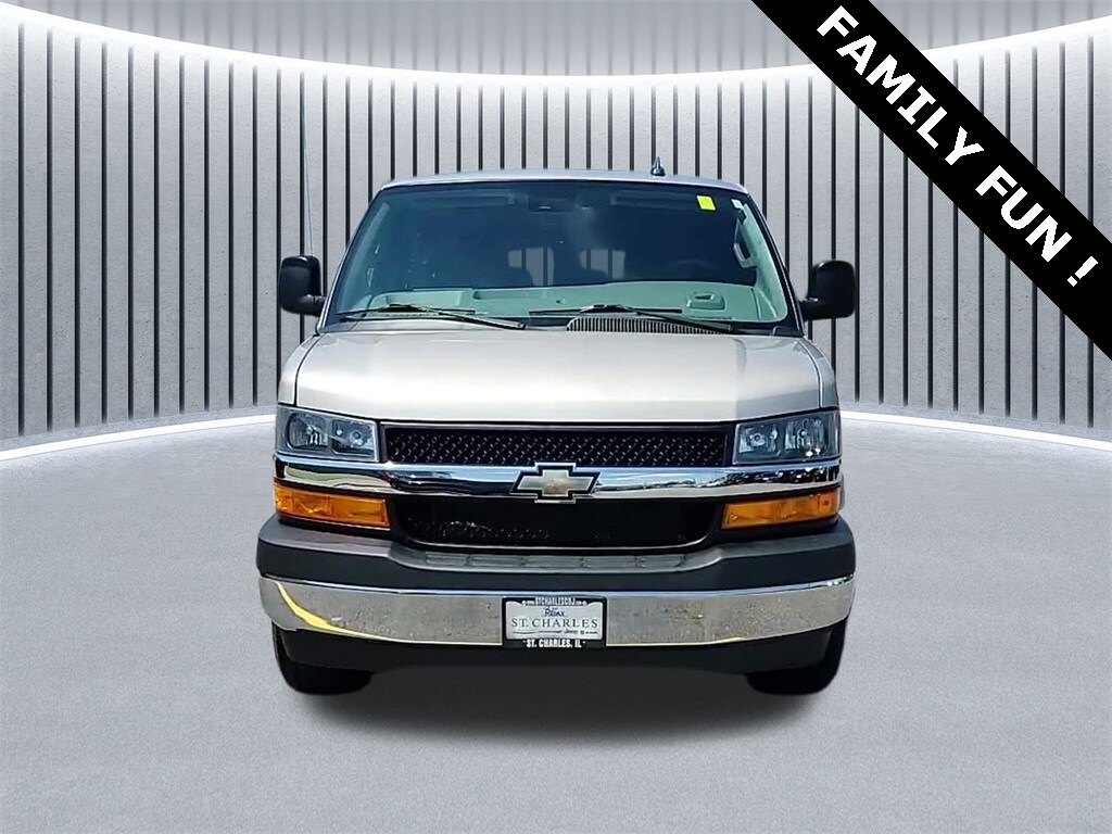 2021 Chevrolet Express 2500 LS photo 2