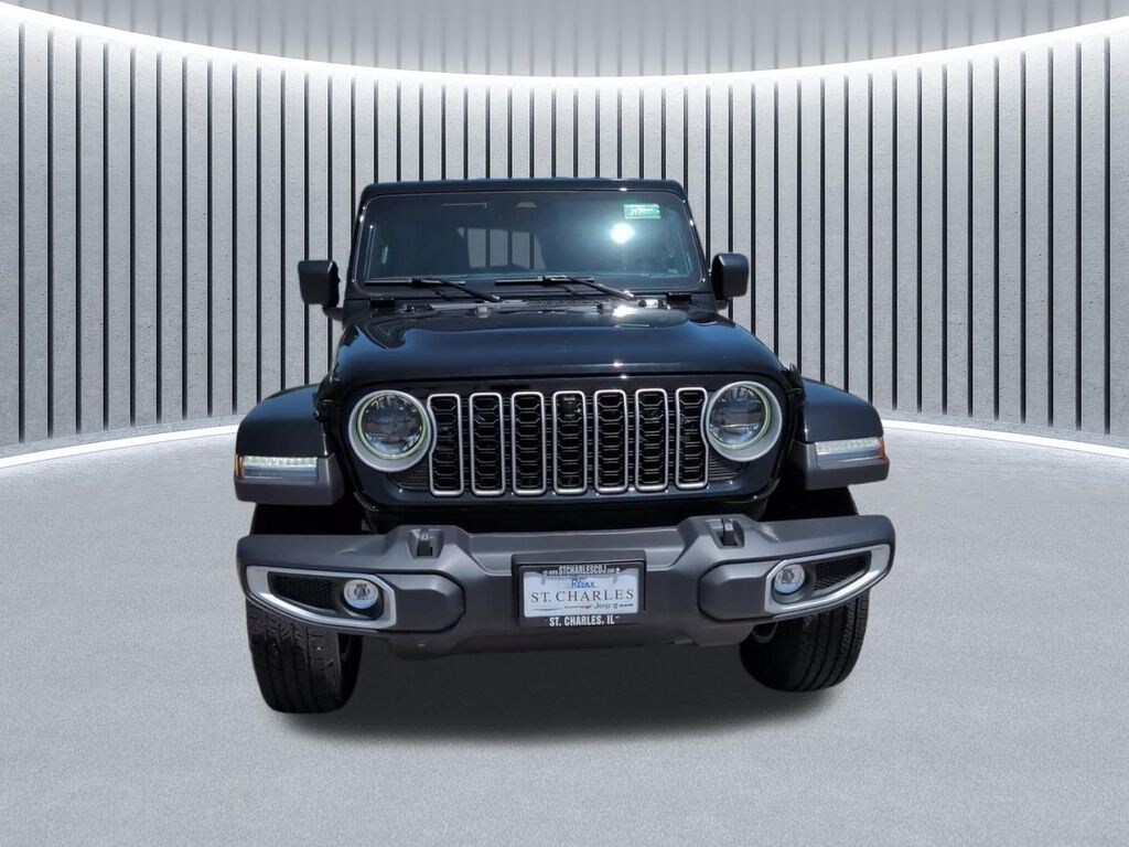 New 2025 Jeep Wrangler 4-DOOR SAHARA Sport Utility