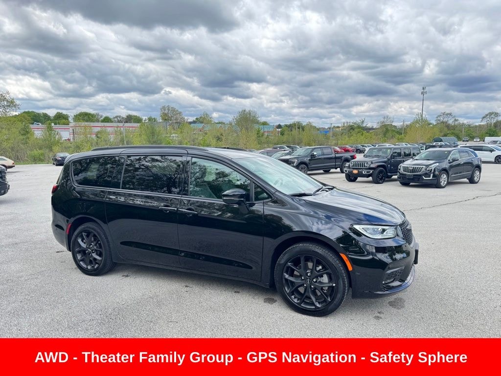 Used 2024 Chrysler Pacifica Touring L Van Passenger Van