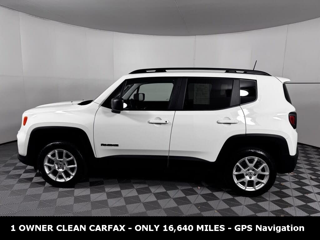Used 2023 Jeep Renegade Latitude SUV