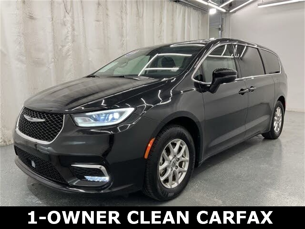 Used 2023 Chrysler Pacifica Touring L Van Passenger Van
