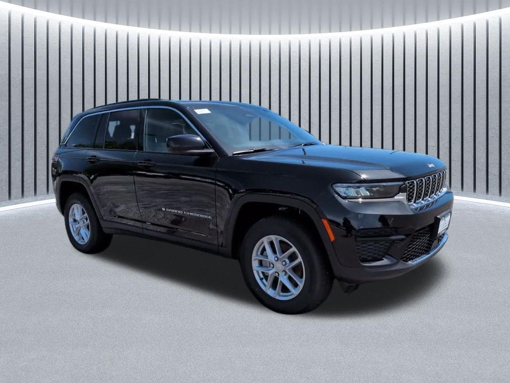 New 2026 Jeep Grand Cherokee LAREDO X 4X4 Sport Utility