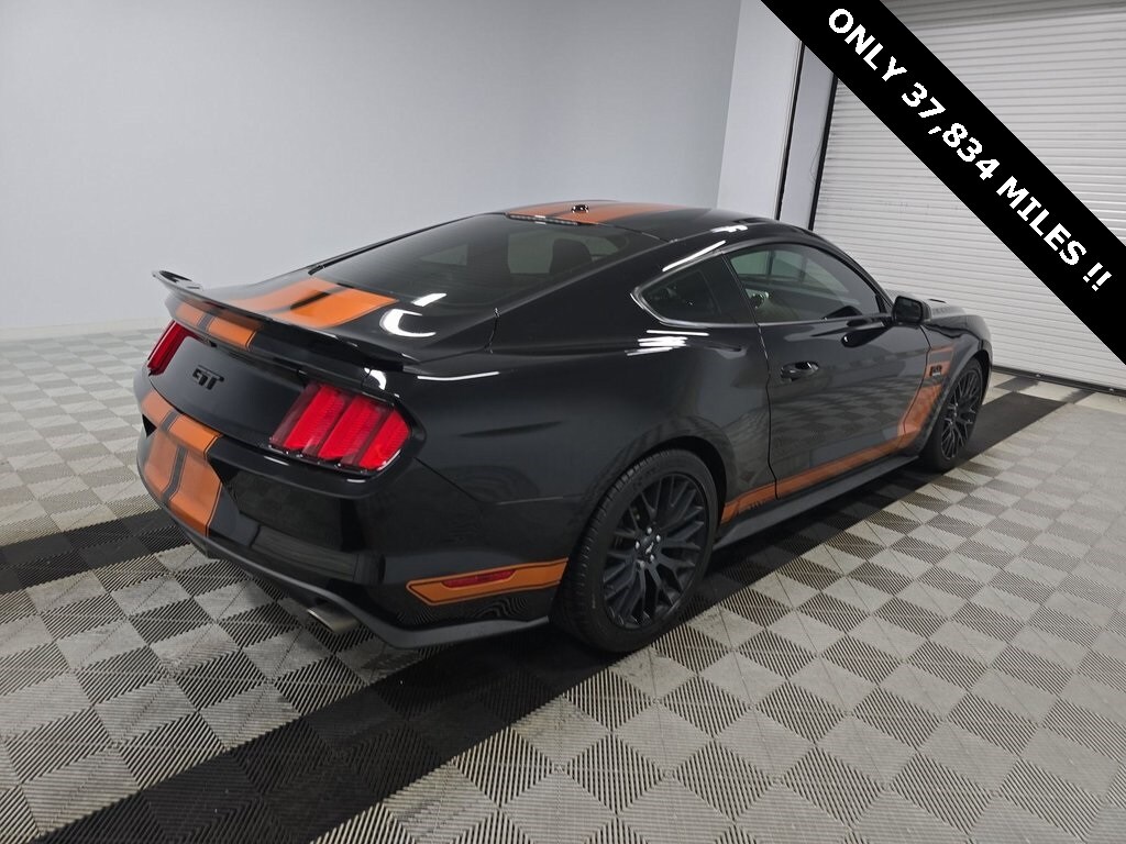 2015 Ford Mustang GT Premium photo 4