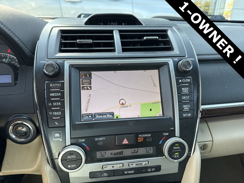 2012 Toyota Camry XLE V6 photo 3