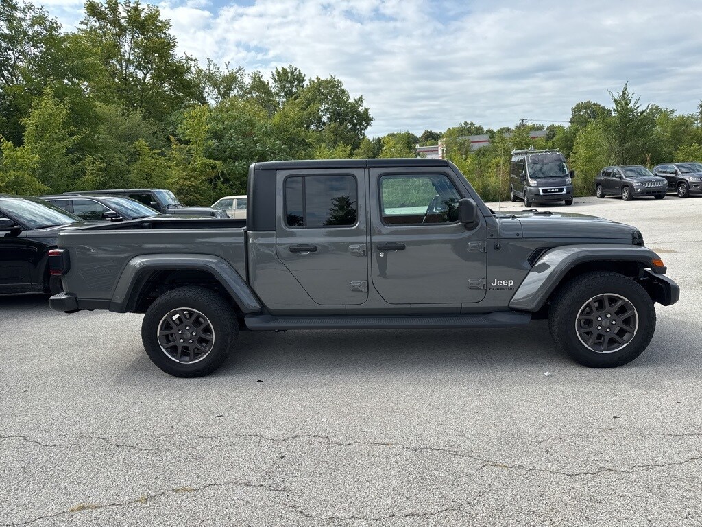 2021 Jeep Gladiator Overland photo 3