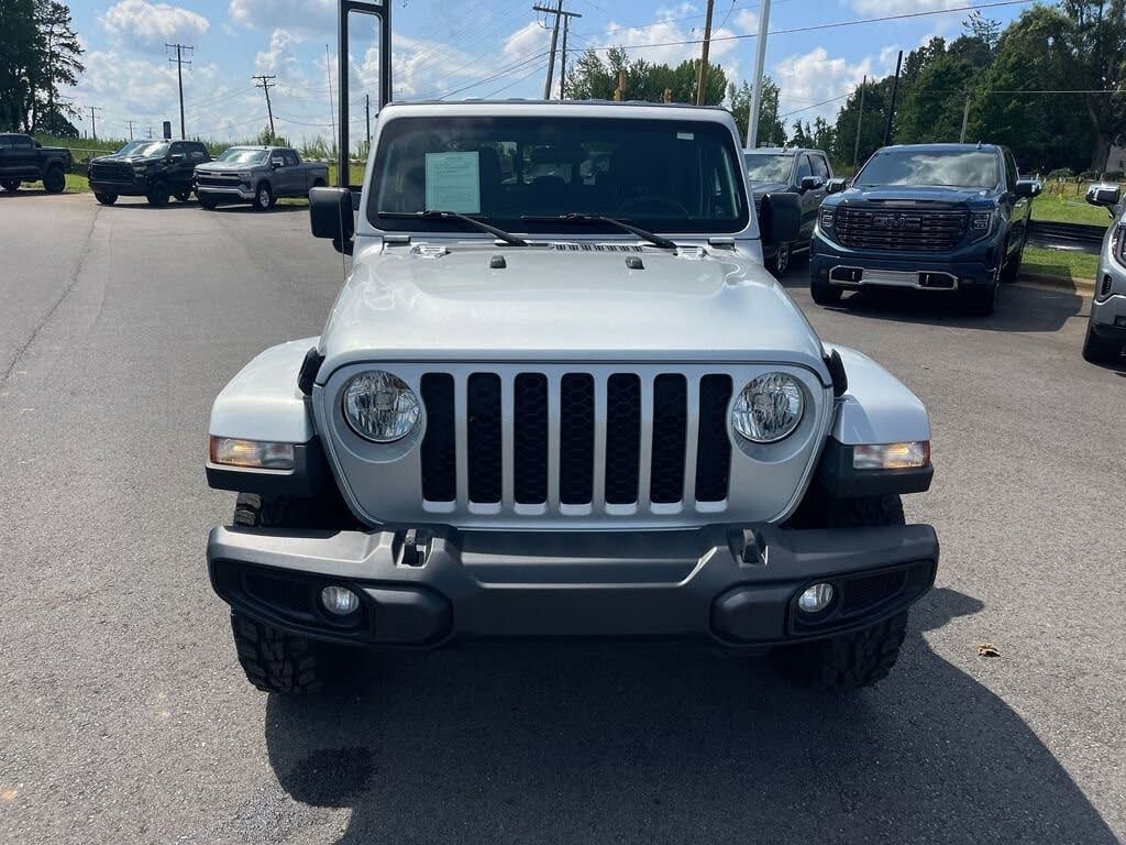 2022 Jeep Gladiator Sport S's photo