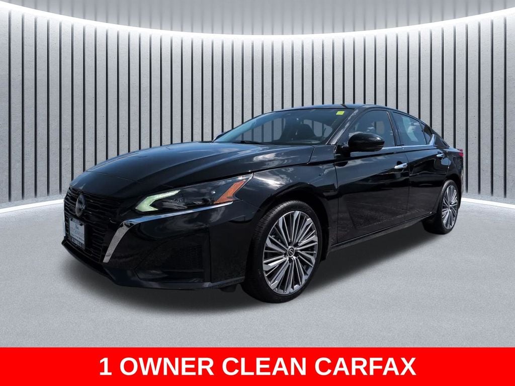 Used 2025 Nissan Altima Platinum Sedan