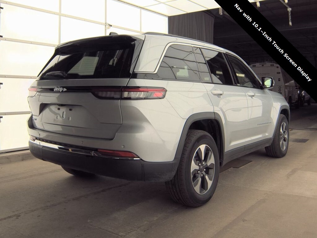 2024 Jeep Cherokee Limited 4xe photo 4